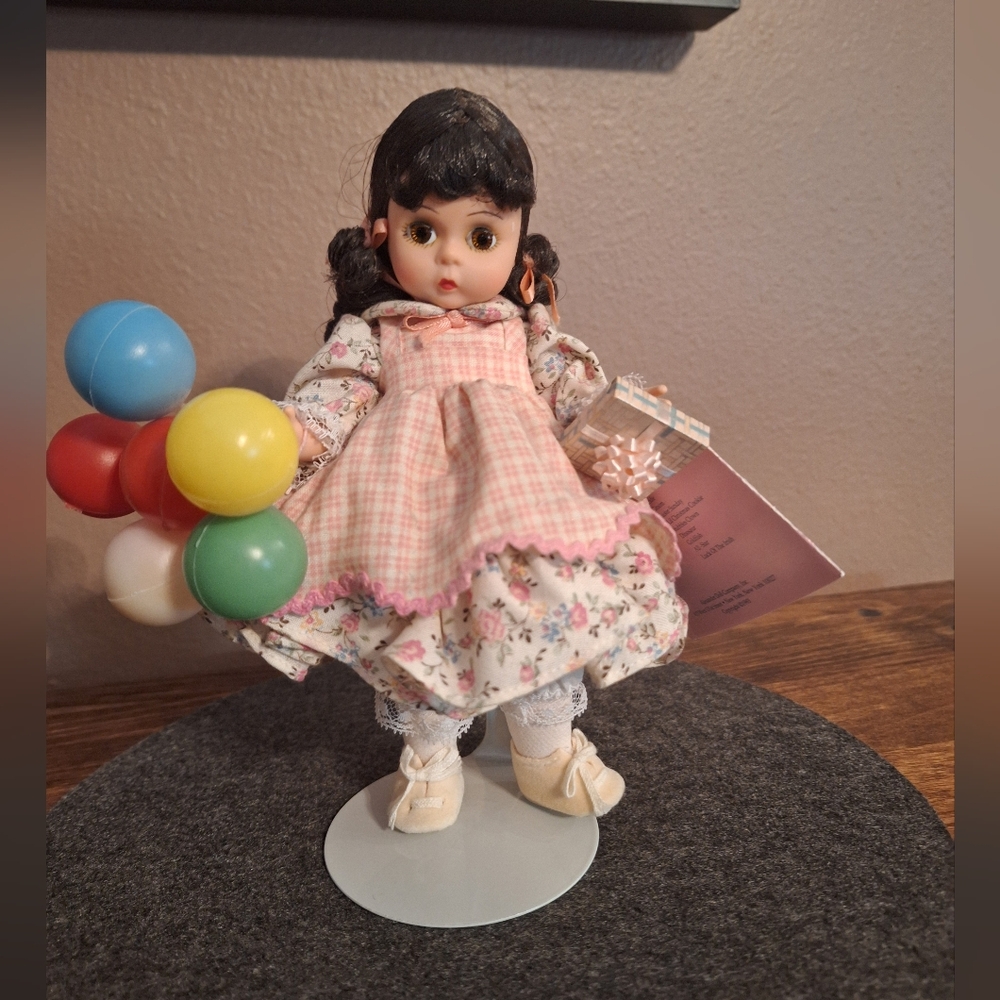 8" Madame Alexander Doll, Happy Birthday, #325. Tags, Box, Stand & Registration.